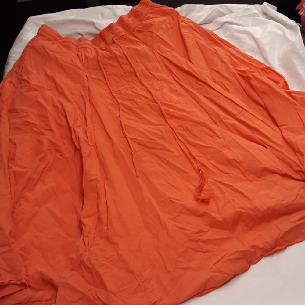 Massey's stretch skirt slip half way